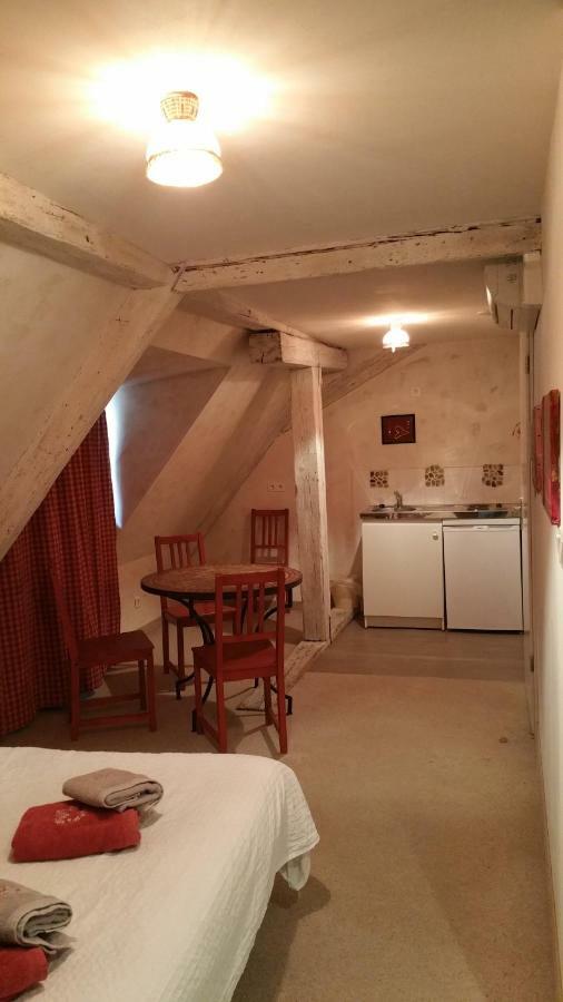 Touristiques La Cour Des Hôtes Alojamento de Acomodação e Pequeno-almoço Obernai